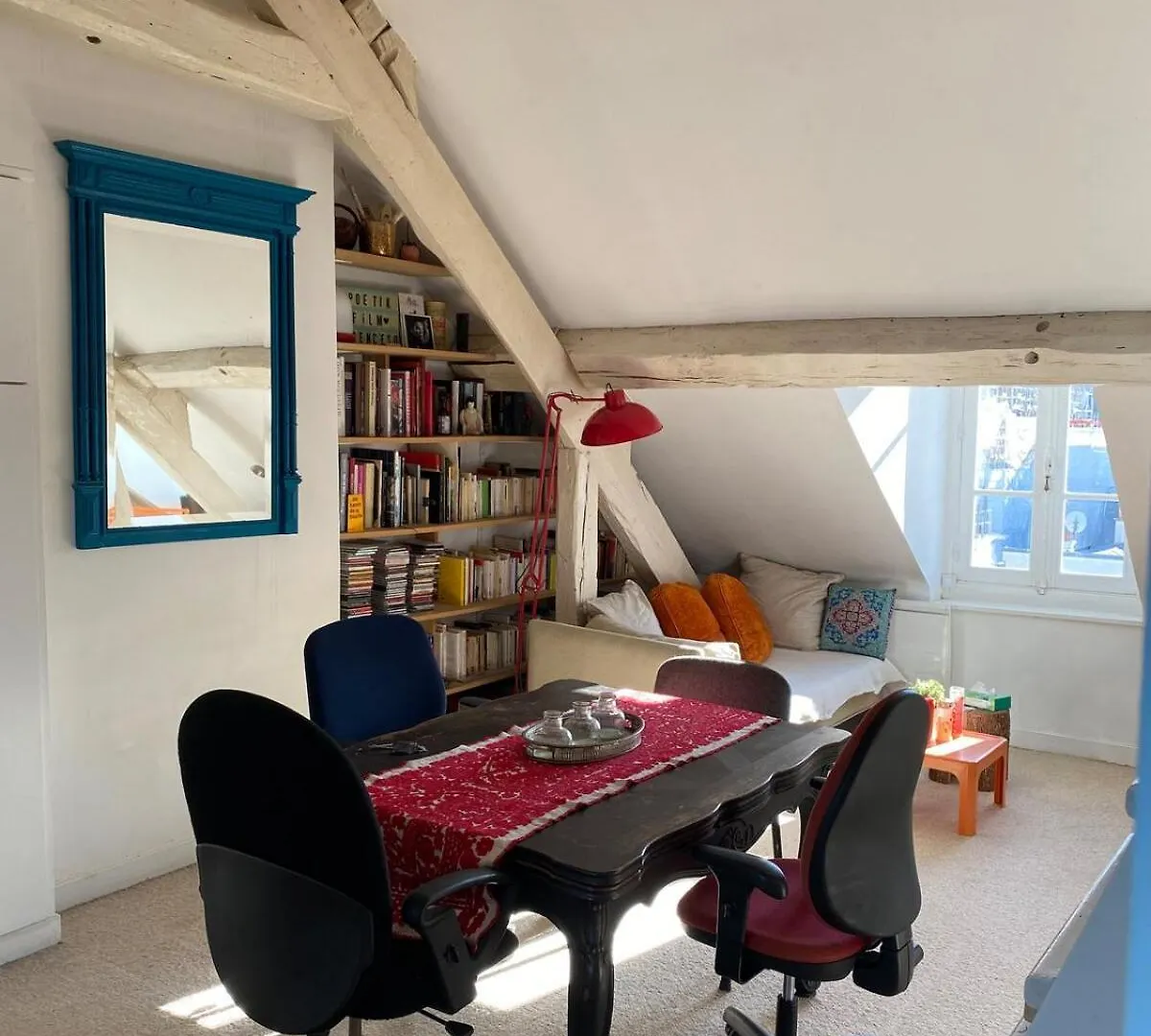 Apartment Next To Place Des Vosges Paris